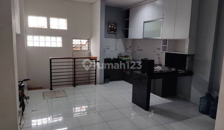 Dijual/disewakan Ruko 2 lt di pasar Kiara Condong (mainroad) 1