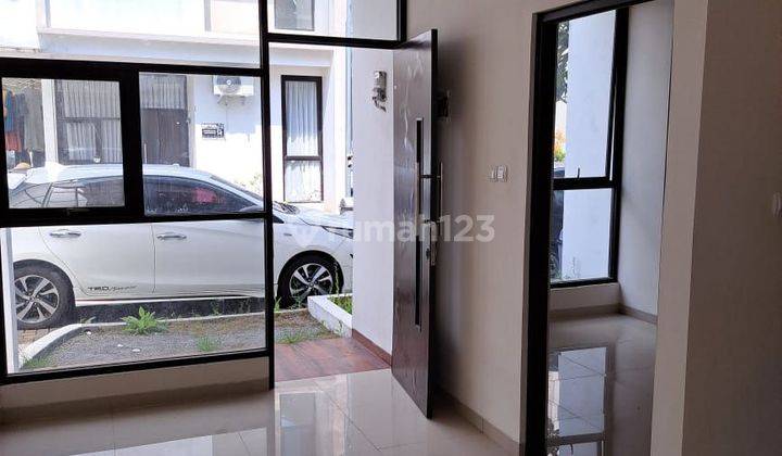 Dijual Rumah 2 Lantai SHM siap huni di Mandalika Residence Derwati dekat Summarecon 2