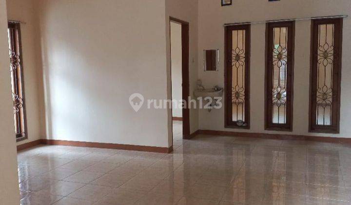 Disewakan Rumah Bagus Posisi Hook Di Tki 1