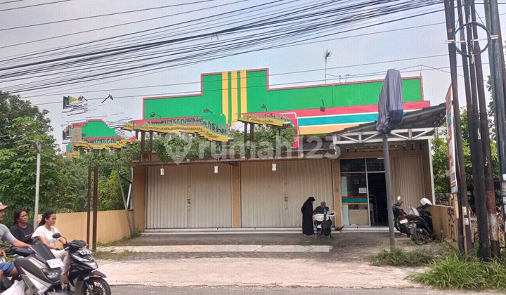 Ruang Usaha Tepi Jalan Raya Di Banguntapan Bantul 1
