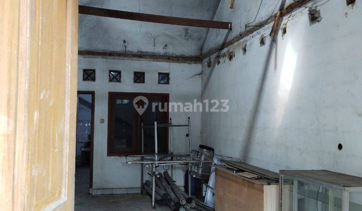 RUMAH YANG BISA DI JADIKAN GUDANG DI KOMPLEK PHARMINDO 1