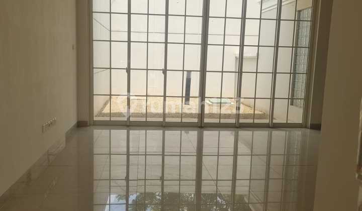 Ready-to-Occupy New Home at Podomoro Park Bandung Ready-to-Occupy New Home at Podomoro Park Bandung