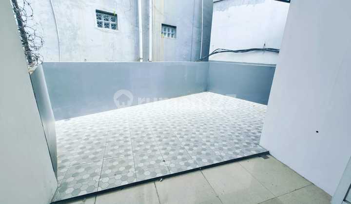 RUKO 2 LANTAI SIAP PAKAI DI HOLIS 1