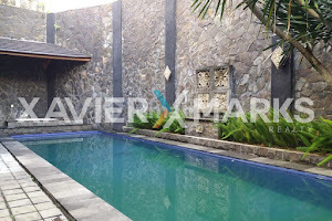 RUMAH SIAP HUNI DI HEGARMANAH ADA KOLAM RENANG 2