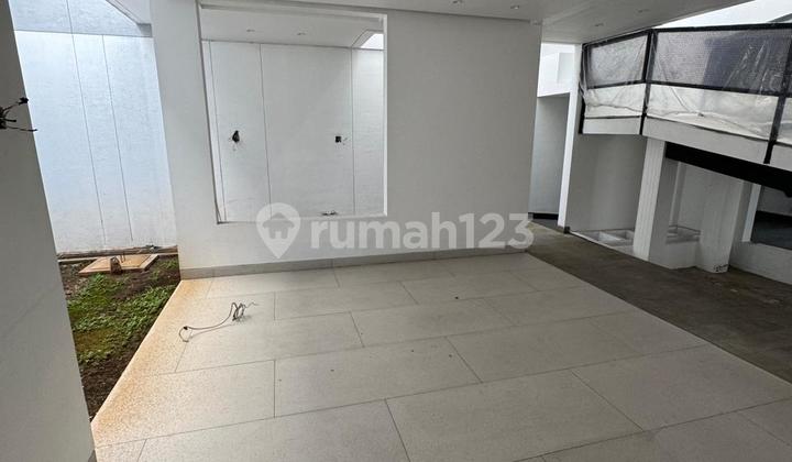 RUMAH MASIH TAHAP FINISHING CLUSTER XANDARI SUMMARECON BANDUNG 2