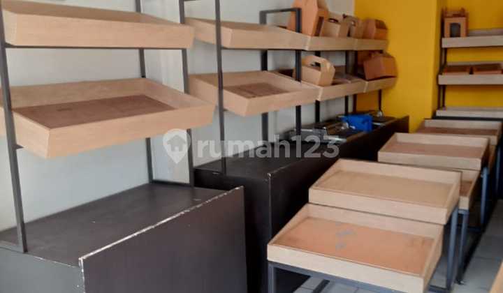 Ready-to-Use 1-Story Shop House in Margacinta Ready-to-Use 1-Story Shop House in Margacinta