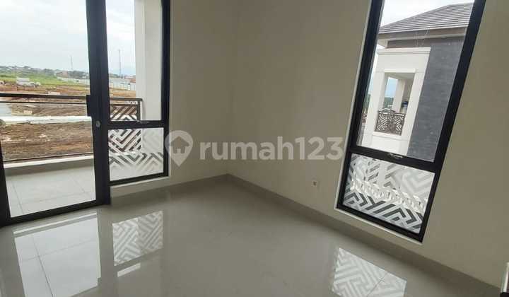 Ready-to-Occupy New House, Hook Position in Podomoro Park Bandung Ready-to-Occupy New House, Hook Position in Podomoro Park Bandung