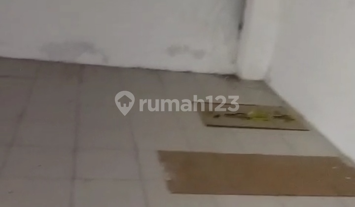 READY-TO-USE SHOPHOUSE IN LEMBANG SUITABLE FOR MINIMARKET LIKE INDOMAR*T