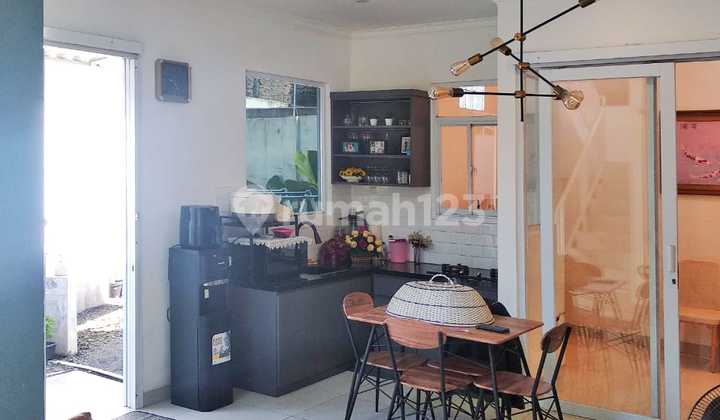 Rumah Cantik Full Furnished Di Kopo Area 