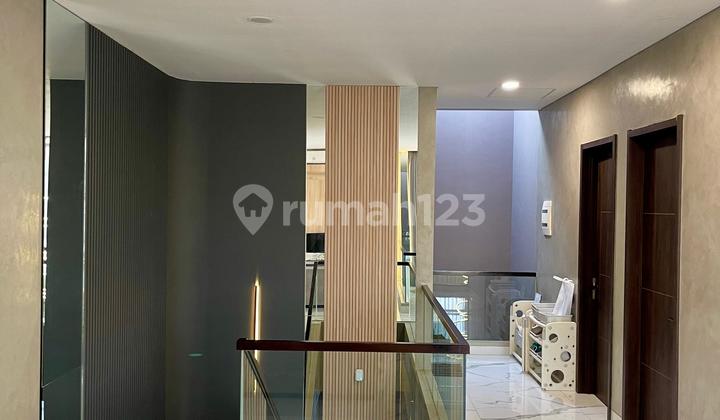 Rumah Full Renovasi Furnished di Cluster Emily Summarecon Bandung 2