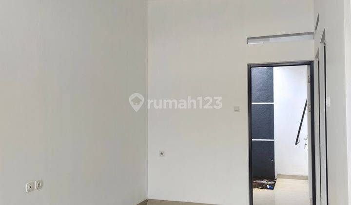 RUMAH BARU MINIMALIS SIAP HUNI DI CIKONENG 1