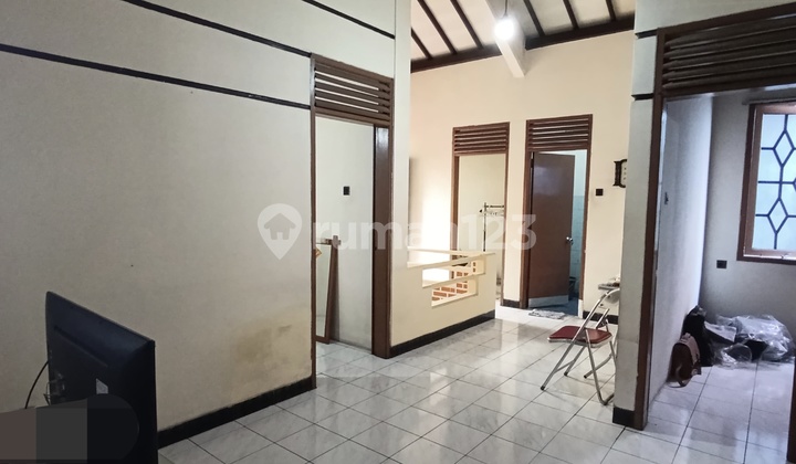 RUMAH DALAM GANG COCOK UNTUK KOST2 AN ATAU KONTRAKAN RUMAH DAERAH KOSAMBI RUMAH DALAM GANG COCOK UNTUK KOST2 AN ATAU KONTRAKAN RUMAH DAERAH KOSAMBI