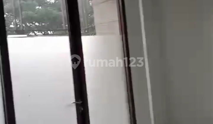 Ready-to-Use Shop House in Mekar Wangi 2