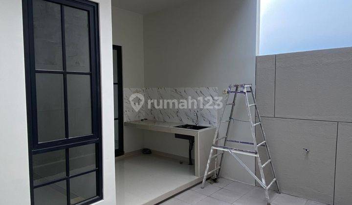 Dijual Rumah 2 Lantai Baru Siap Huni Lokasi Tambak Medokan Ayu 2