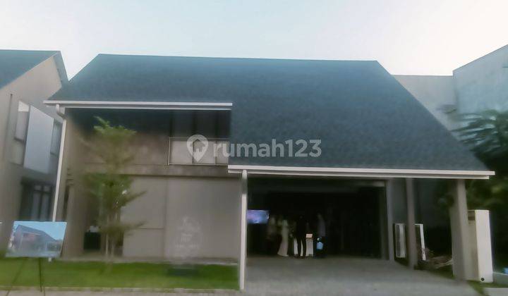 Rumah Mewah  2 Lantai Royal Residence Surabaya  2