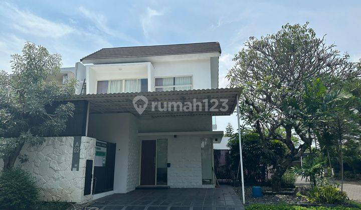 Rumah 2 Lantai FOREST MANSION SURABAYA Full Furnished dan Private Pooll  1