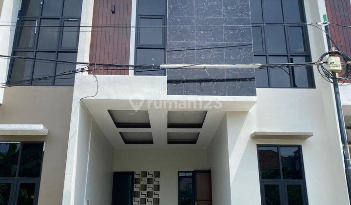 Dijual Rumah 2 Lantai Lokasi Gading Regency Kenjeran 1