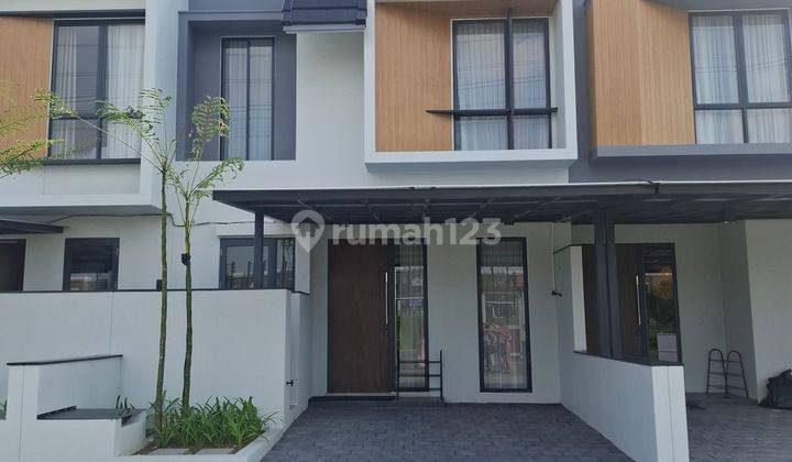 Rumah 2 Lantai Lokasi Dekat Wiyung Dan Jalan Mastrip 2