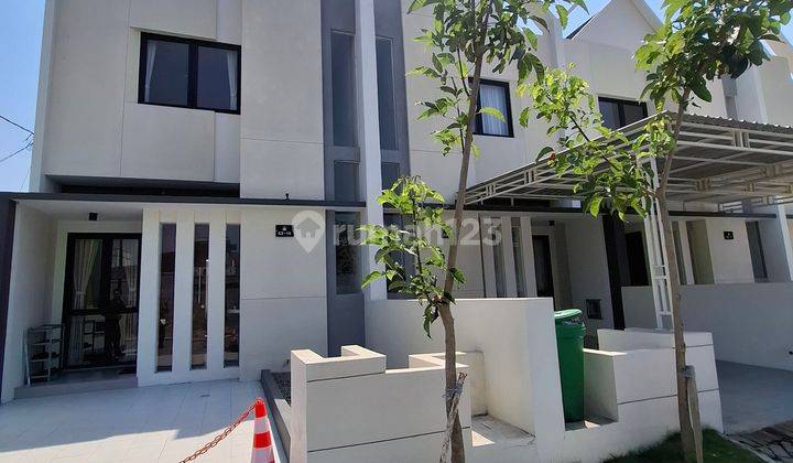 Dijual Rumah 2 Lantai Baru Lokasi Dekat Aloha 1