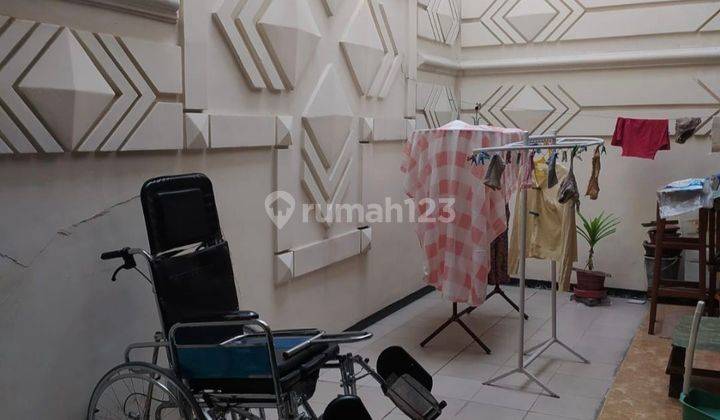 foto lainnya rumah 2 lantai darmo permai