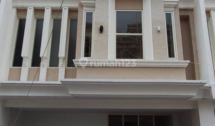 Dijual Rumah 3 Lantai Lokasi Dharma Husada Indah Barat 1