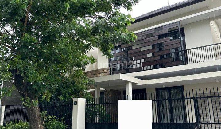 Rumah MURAH 2 Lantai Kondisi  Bagus Lokasi Dian Istana PARK AVenue 2