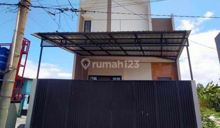 Dijual Rumah 2 Lantai Baru Tambak Wedi Surabaya  2