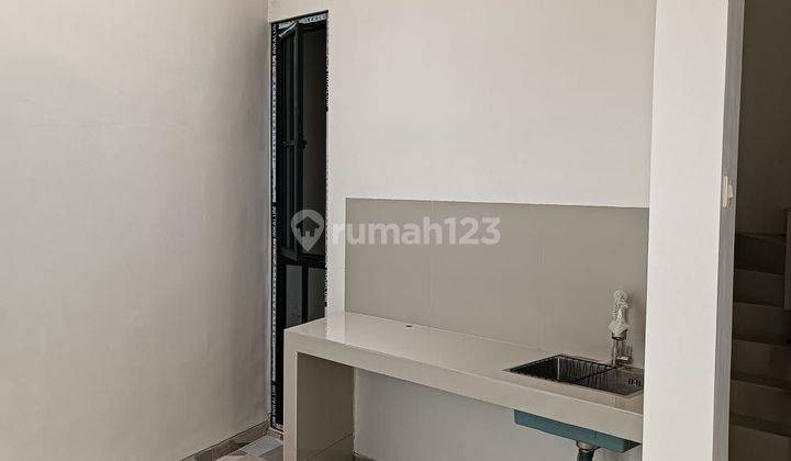 Dijual Rumah 2 Lantai Baru Tambak Wedi Surabaya  2