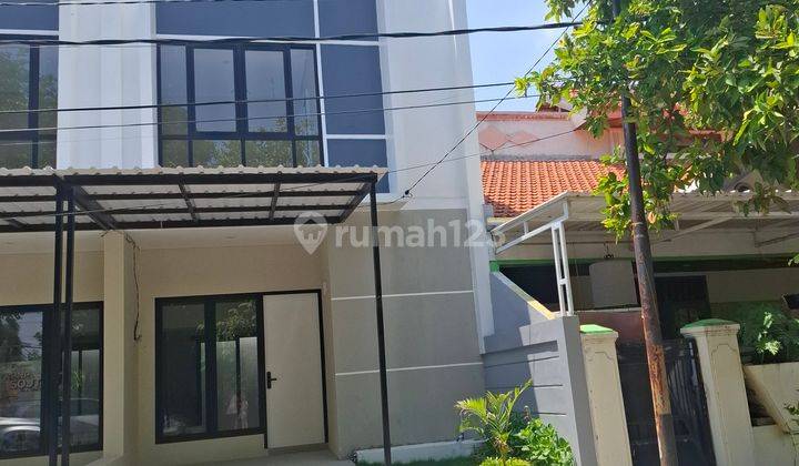 Rumah Baru 2 Lantai Lokasi Rungkut Asri Dekat Upn 1