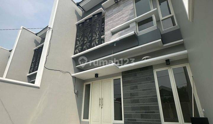 Rumah baru Gress 2 lantai di Klampis Anom Surabaya  1