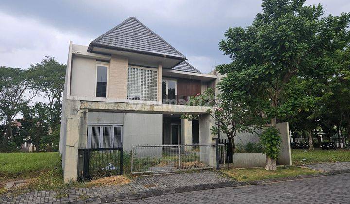 Rumah di Graha family Surabaya , HGB, Butuh Renovasi 1