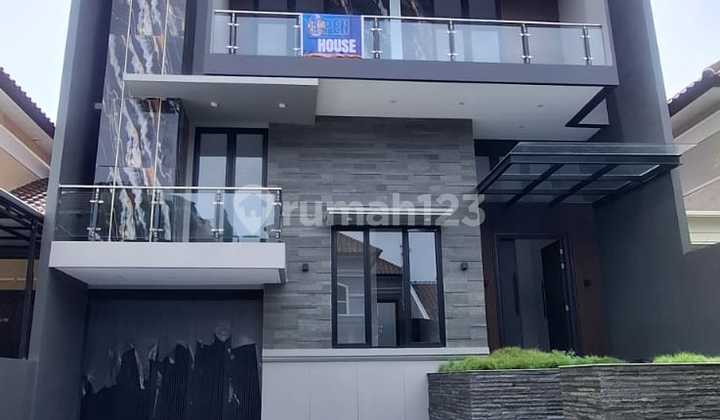 Dijual Rumah Mewah 2.5 Citraland Fullerton Surabaya Barat 1