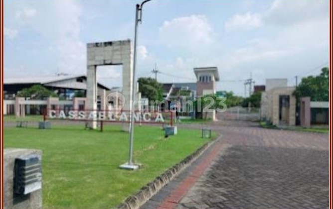 Sold Cheap Via Auction: Puri Safira House in Menganti, Gresik. Freehold Title (SHM) Sold Cheap Via Auction: Puri Safira House in Menganti, Gresik. Freehold Title (SHM)