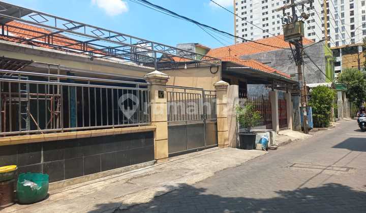Dijual Via Lelang Rumah di Dekat Apartemen Gunawangsa Tidar Surabaya