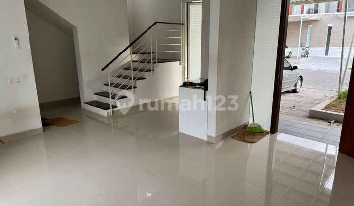 Jual /sewa Rumah 2 Lantai Grand Harvest Wiyung Surabaya Barat  2