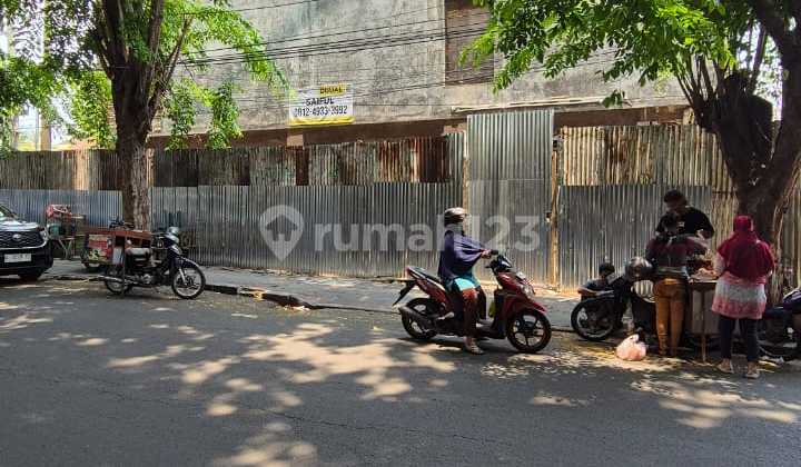 Dijual Hotel Tahap Pembangunan di Jl Arif Rahman Hakim Gresik