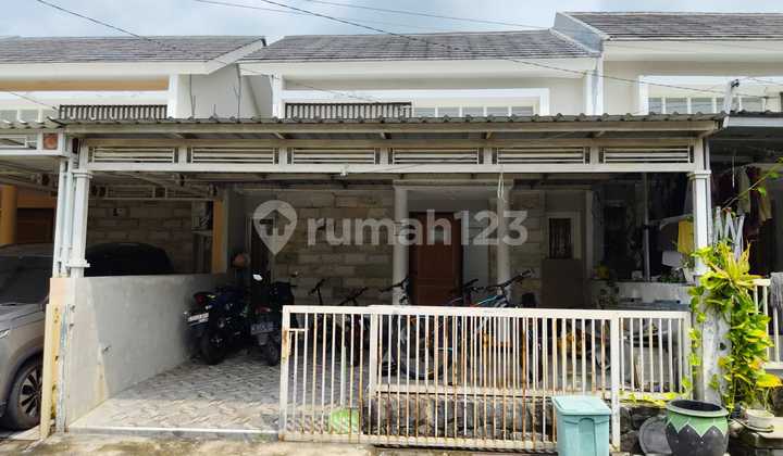 For Sale Via Auction: The Naila Village, Menganti, Gresik For Sale Via Auction: The Naila Village, Menganti, Gresik