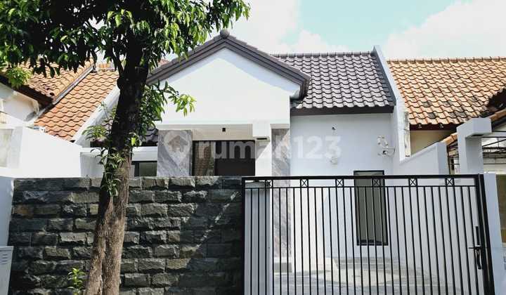 Citraland Taman Puspa Raya House Fully Renovated .West Surabaya