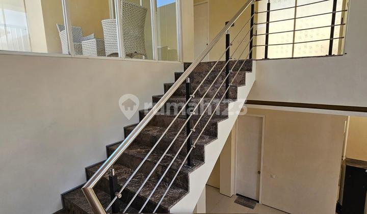 For Sale Luxury House in Royal Residen Wiyung, West Surabaya 2