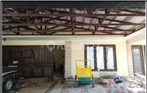 For Sale Via Auction, House in Sidosermo Airdas Surabaya 2