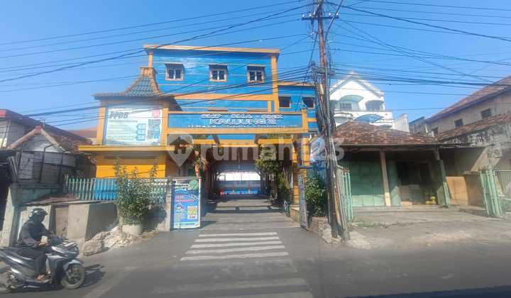 For Sale Via Auction: School Building in Simogunung, Surabaya For Sale Via Auction: School Building in Simogunung, Surabaya