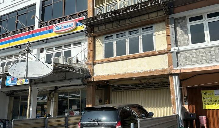 Executive Nirwana Shop House Ready to Generate Income East Surabaya