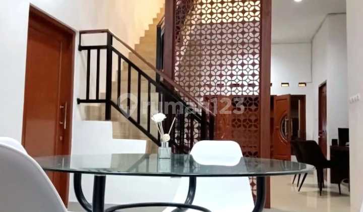 Dijual Rumah Income 3 Lantai Jalan Magelang Yogyakarta