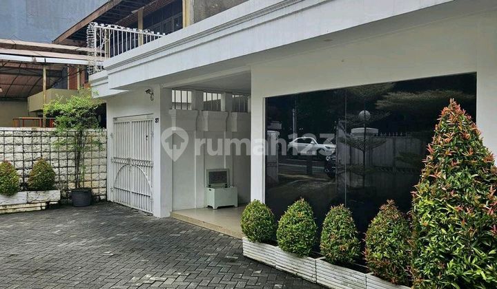 Rumah Mewah Di Nol Jalan Raya Suryo Senopati Jakarta Selatan Rumah Mewah Di Nol Jalan Raya Suryo Senopati Jakarta Selatan