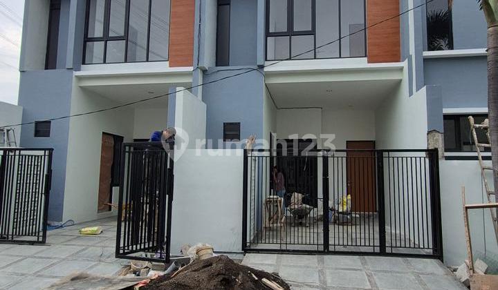 Rumah Baru di Brand New House Prapen Indah Surabaya Rumah Baru di Brand New House Prapen Indah Surabaya
