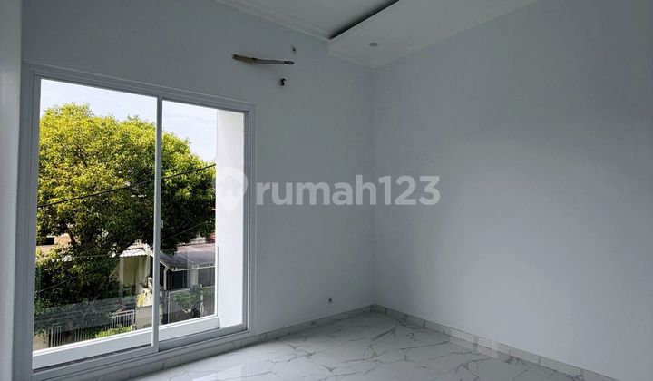 Rumah 2 Lantai Baru Gress di Bukit Palma Modern Minimalis, Luas dan Siap Huni 2