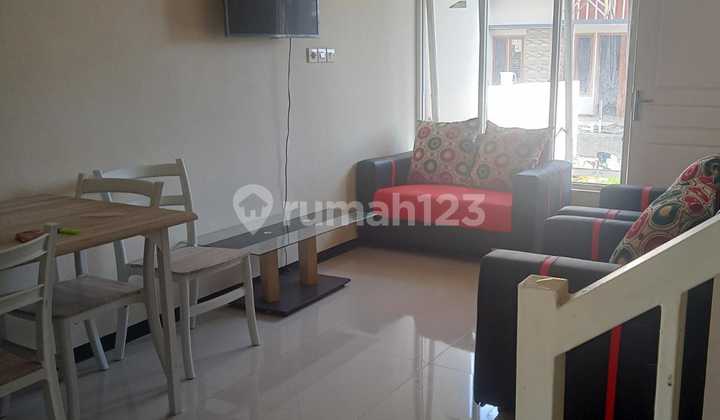 Rumah Bagus Terawat di Perumahan Podo Rukun Eksekutif Batu Malang Rumah Bagus Terawat di Perumahan Podo Rukun Eksekutif Batu Malang