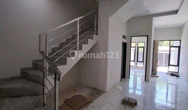 Rumah Di Kota Surabaya Dekat Ubaya,plaza Marina,rungkut 1