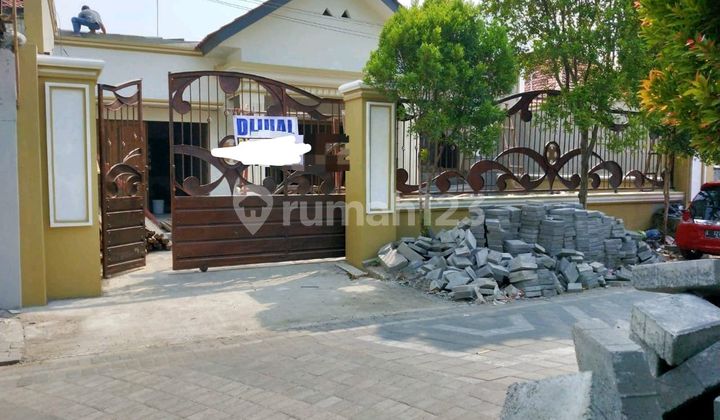 Rumah Asri Di Teratai Gubeng Surabaya Kota