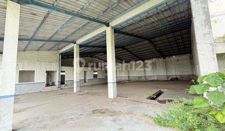 Land and Building for Sale at Kletek Taman Sidoarjo